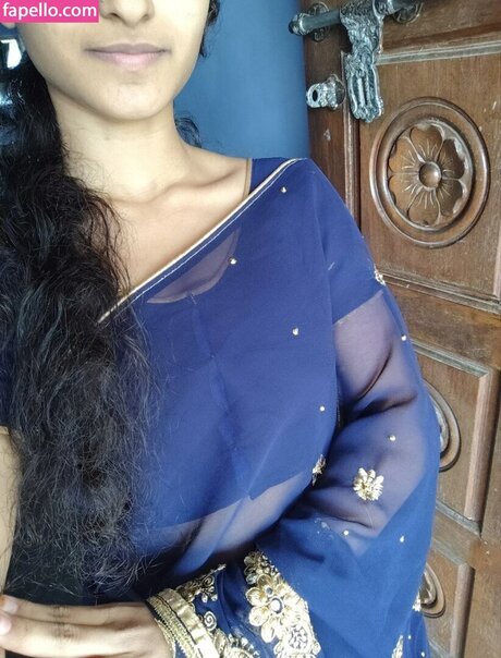 Khadija Fathima high quality model pic