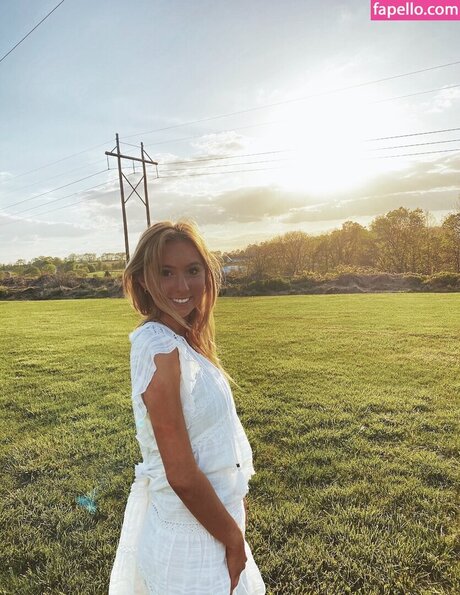 Madison Gritz hot model pic