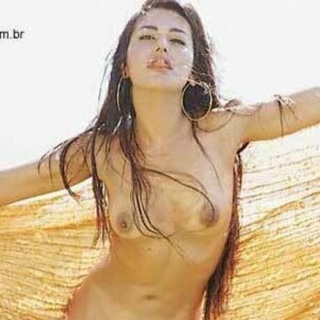 Leila Lopes star high quality img