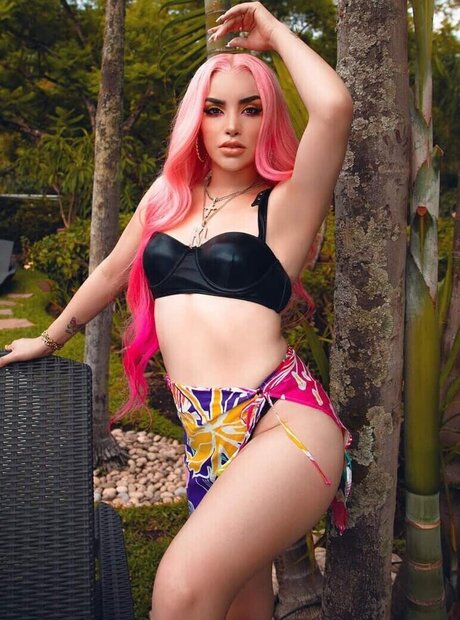 Kimberly Loaiza perfect star images