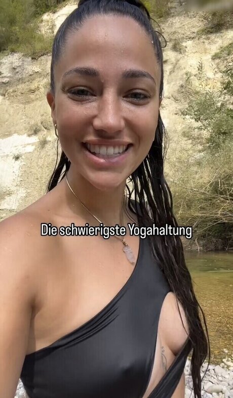 Vildan Cirpan hot star pictures