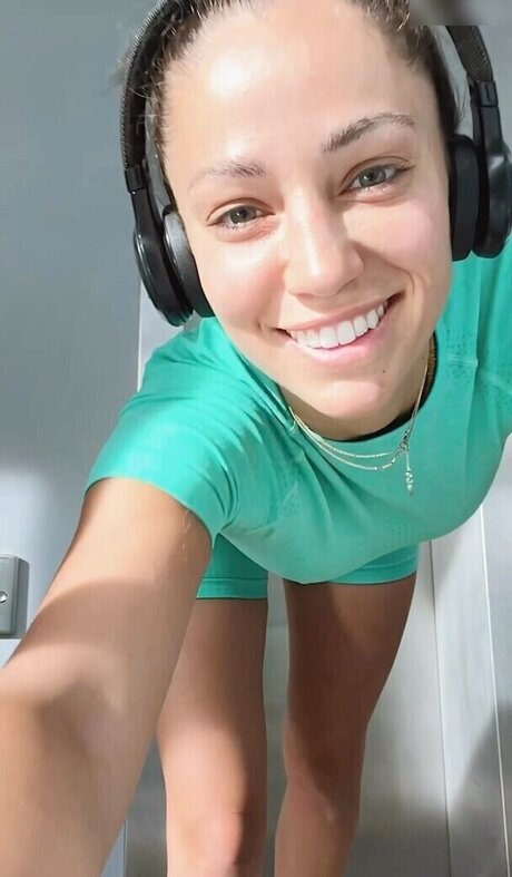 Vildan Cirpan star free img