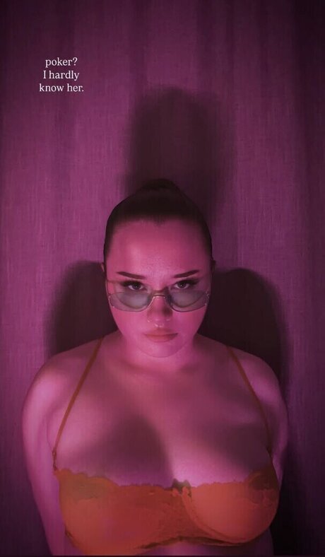 Sarah Schauer model best pictures