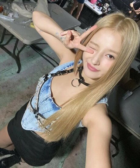 Nancy Momoland model nice photos