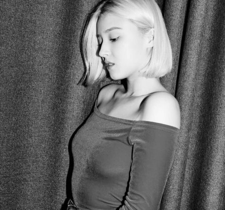 Nancy Momoland sexy actress photo