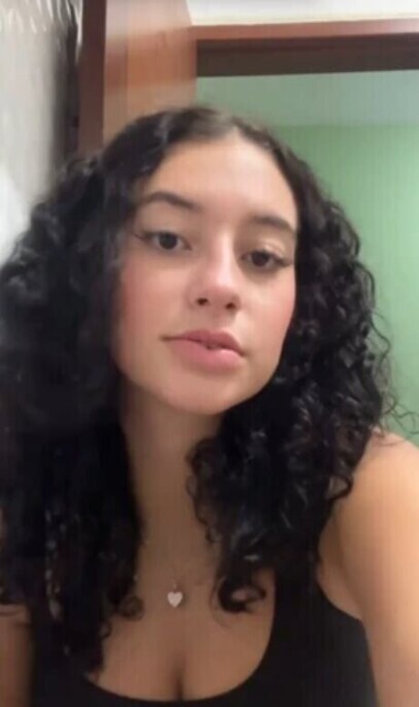 Vtzadaax free actress pic