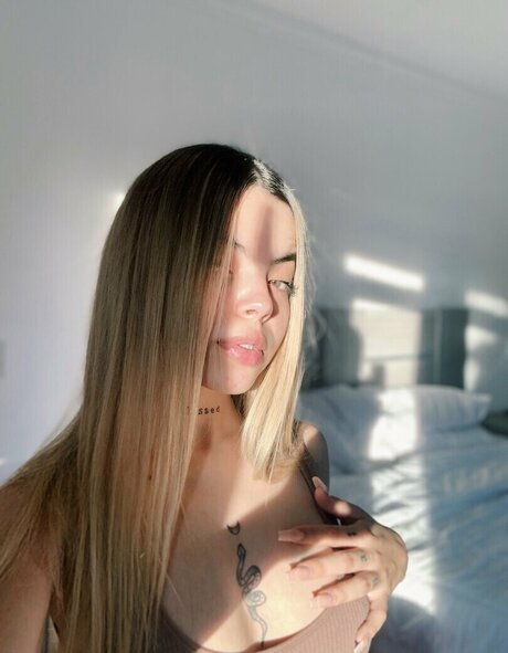 agathaacrr star naked gallery