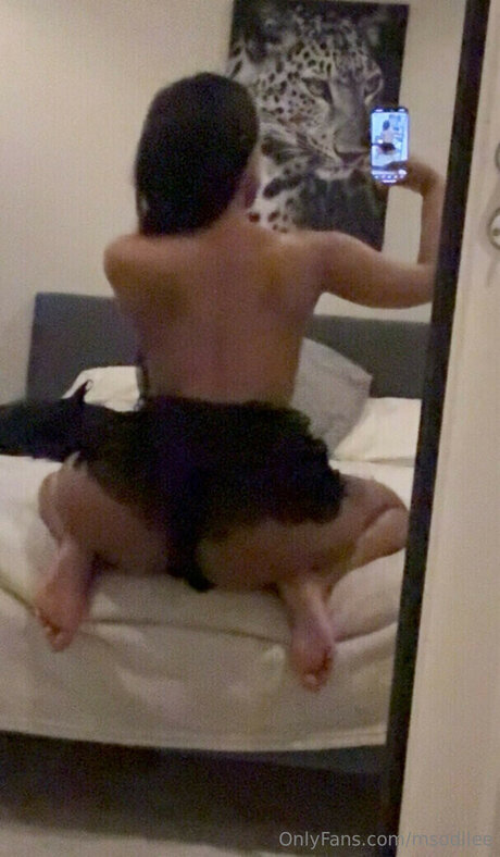 msodile_ model hot images