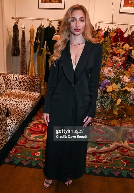 Therica Wilson Read model high quality pictures