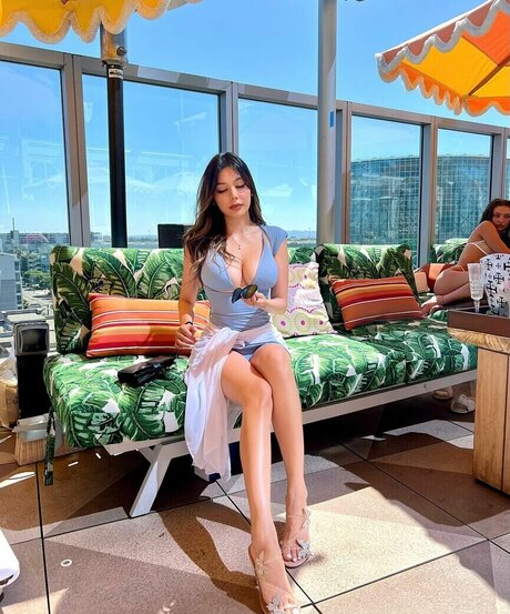 itshellovee pornstar perfect image