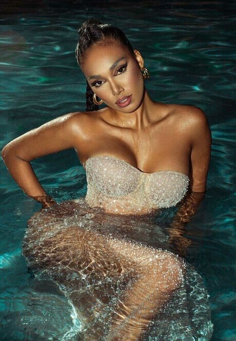 Priscila Valverde nice star pics