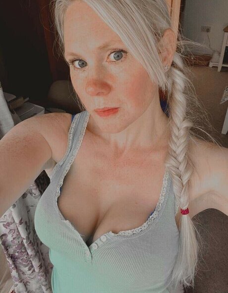 Donna Shepherd model beautiful images