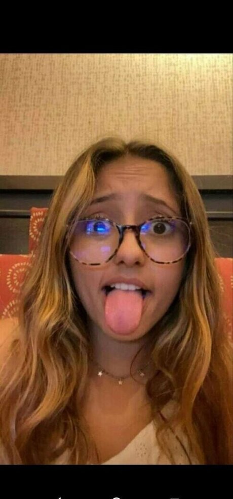 Alexis Ryan model nudes gallery