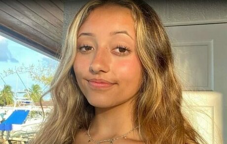 Alexis Ryan best model picture