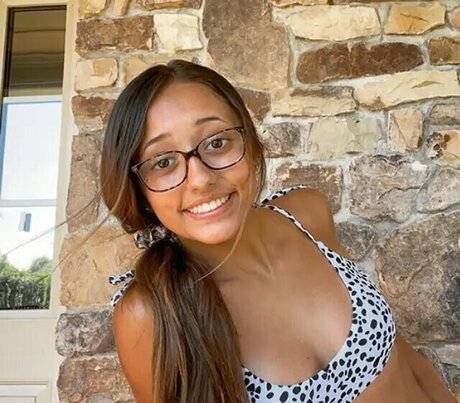 Alexis Ryan hot pornstar pics