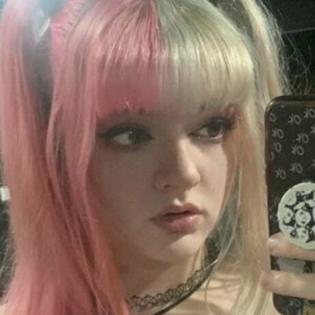 Ivy Riina star sexy images