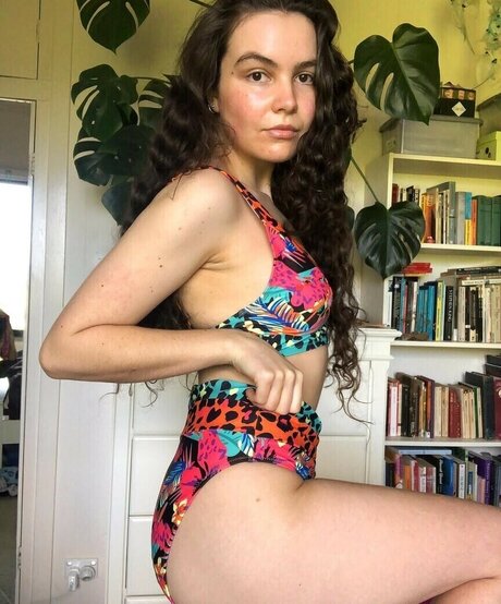 Lucy Holz model exclusive pics