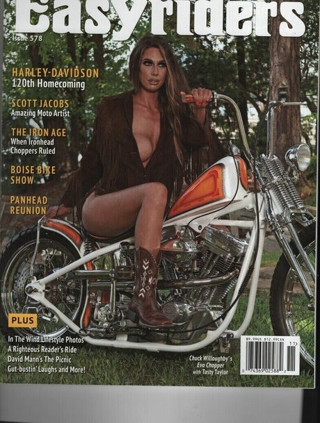 taylordaniels sex star photo