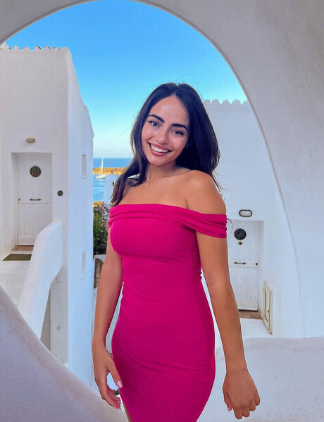 Iris Miquel pornstar hd gallery