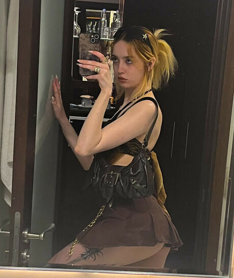 mayadoran star naked gallery