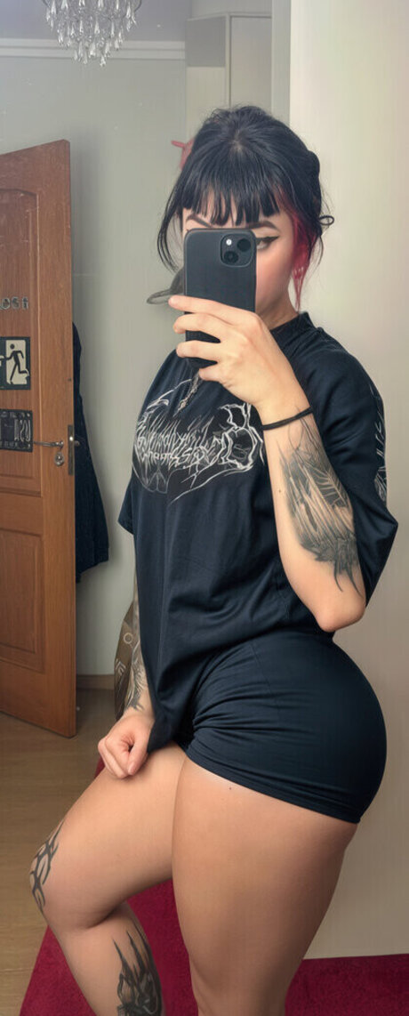 Vaneeeer_ hot actress pics