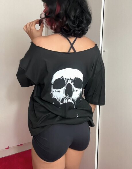 Vaneeeer_ pretty model pic