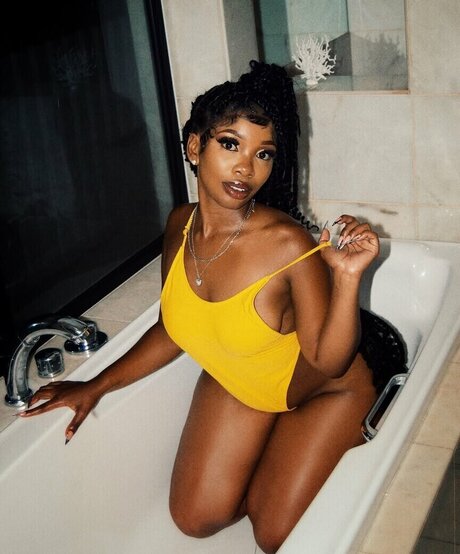 African Booty Meat star free archive