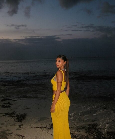 Bella Ramirez sex star photo