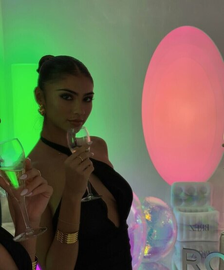 Bella Ramirez star sexy pics