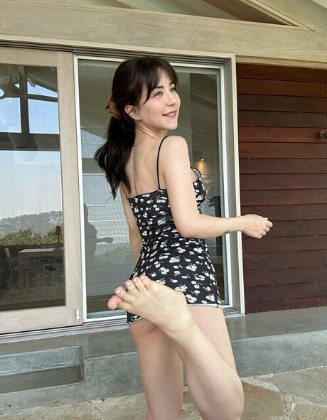 Luna Lovekiss high quality model photo