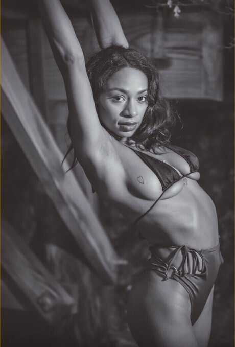 Tpnaomi free model pictures