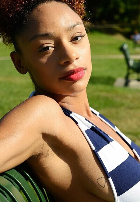 Tpnaomi exclusive actress galleries