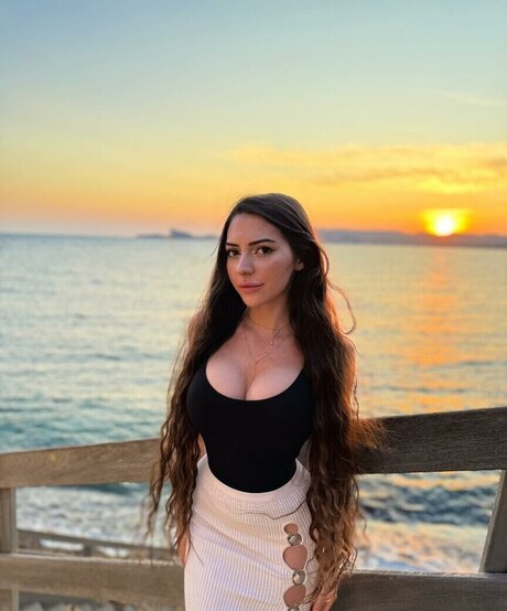 Sunmerjoy nude star photos