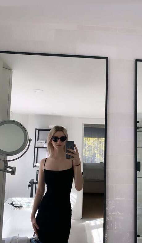 Nursevirg sexy pornstar archive