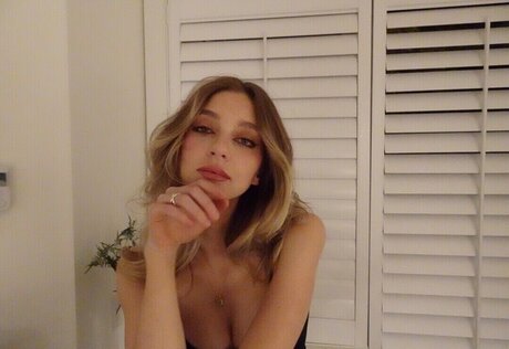 Nursevirg exclusive model pics