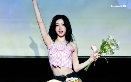 Chaeryeong model sex picture