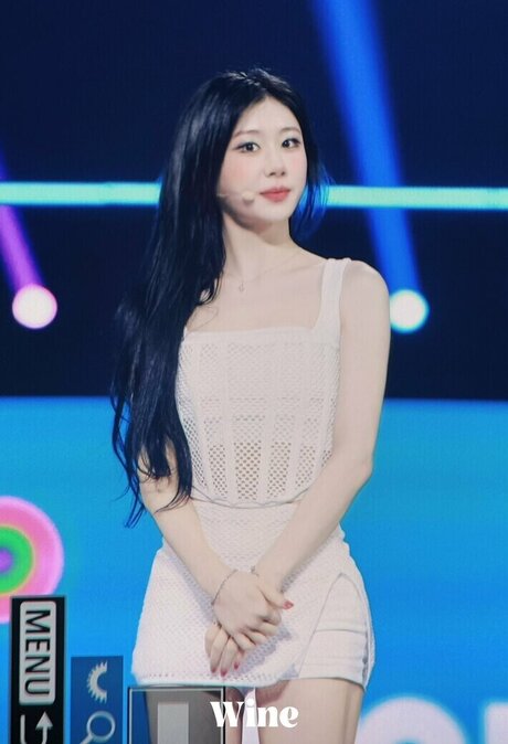 Chaeryeong hot model photos