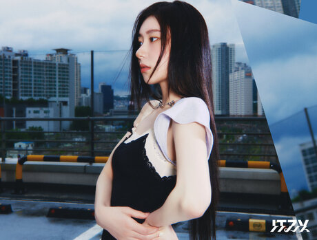 Chaeryeong star hd photo