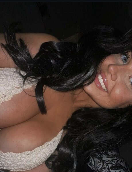 Rachel Morgan top model img