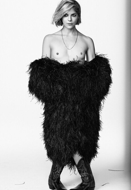 country girl onlyfans erotic pics