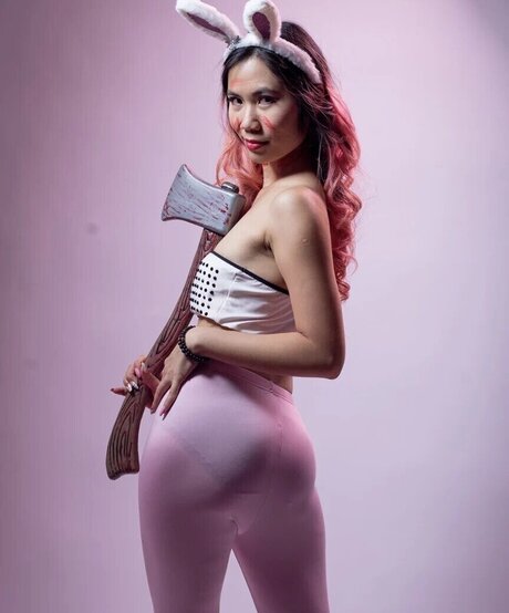 Bessy Q star hot img