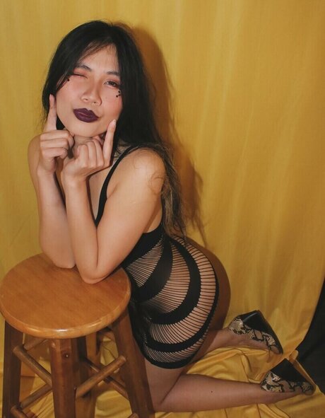 Bessy Q model art picture