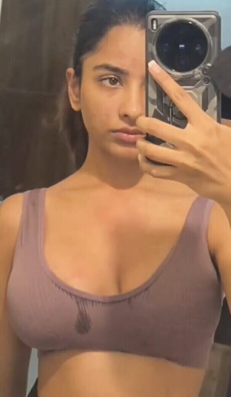 Aurora Sinclair nice model pictures