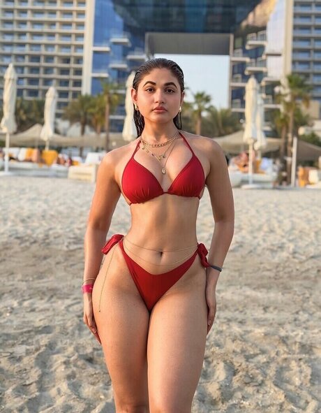 Soniya Singh Khatri star top images