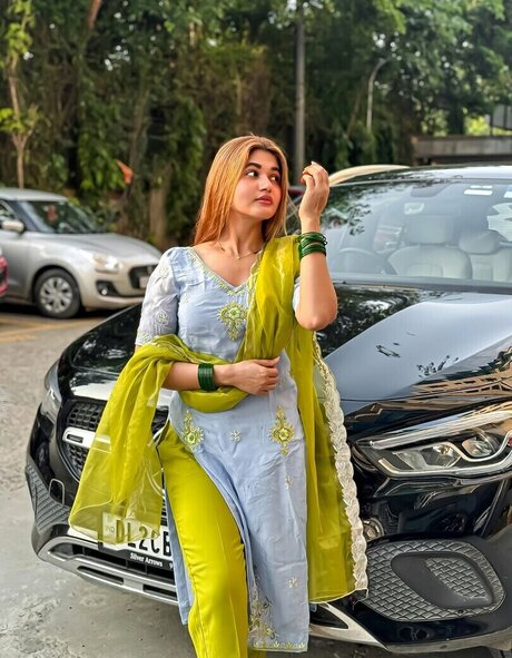 Soniya Singh Khatri nice model galleries