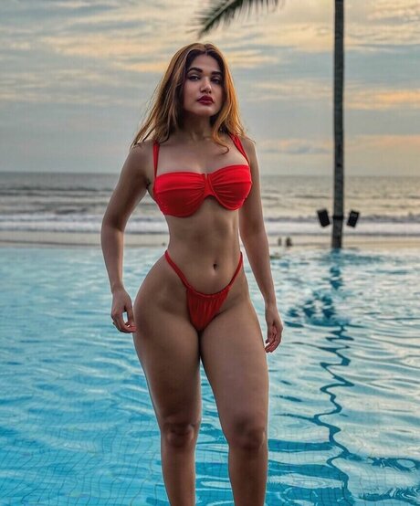 Soniya Singh Khatri erotic pornstar photos