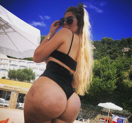 chloeferry pretty model images