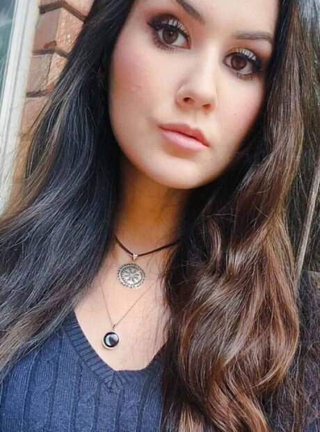 Sydney Watson star hd picture