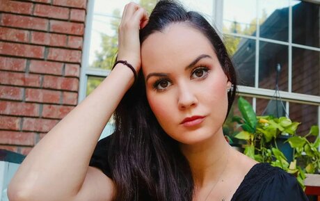 Sydney Watson star hd photos