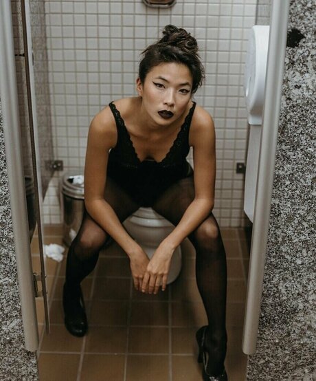 Jani Zhao beautiful star img